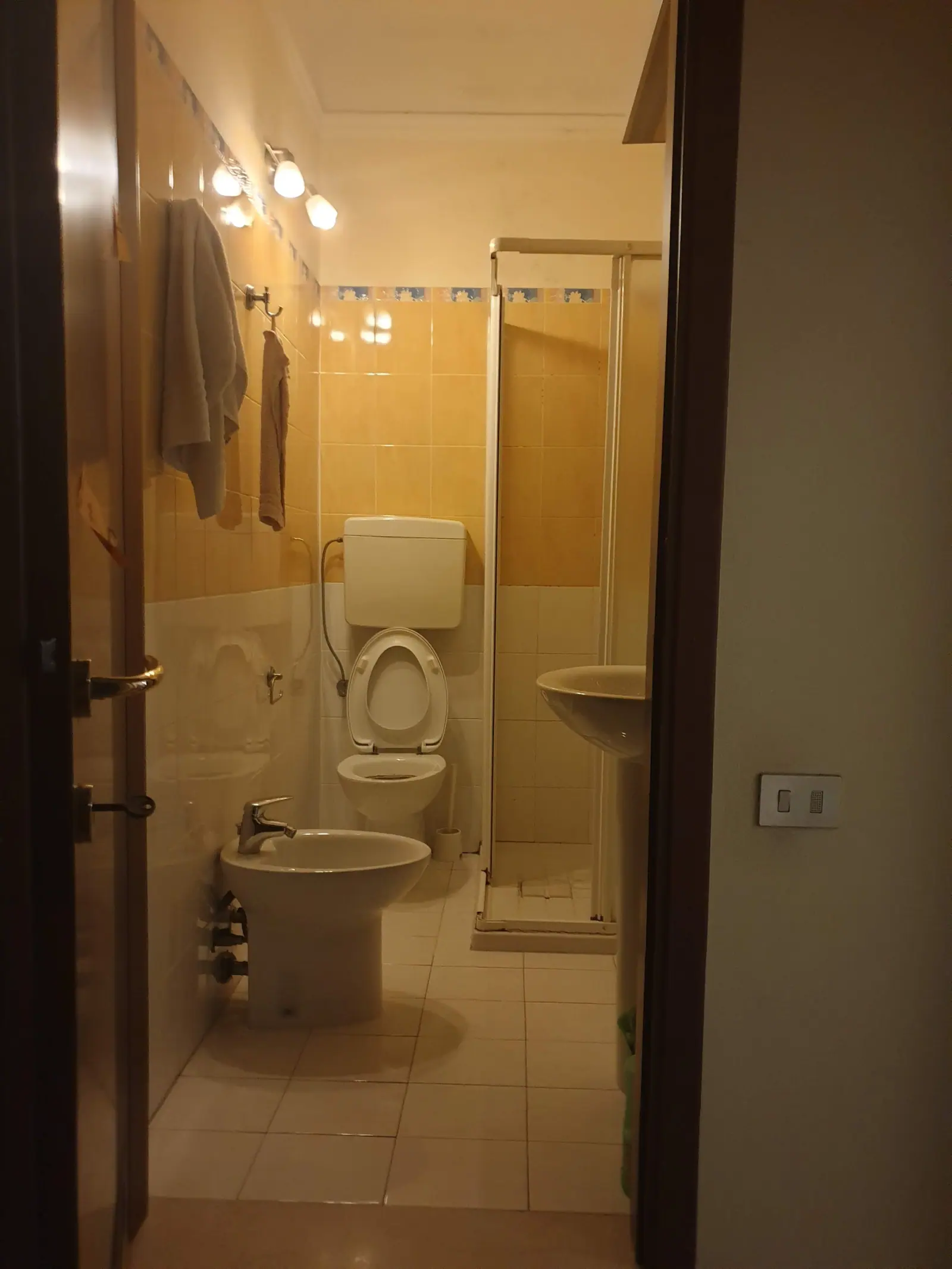 Via Forlanini 15, Scala A (Primo Piano) bagno