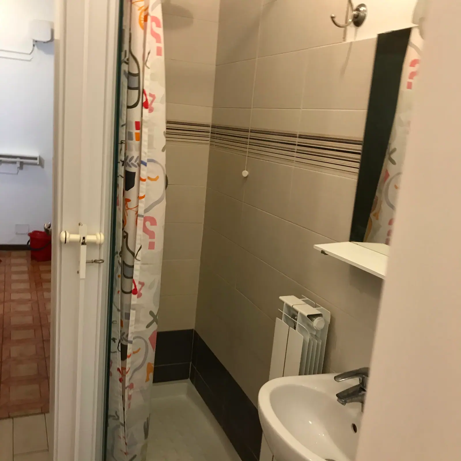 Via Strambio 19, Quinto Piano Bagno foto 2