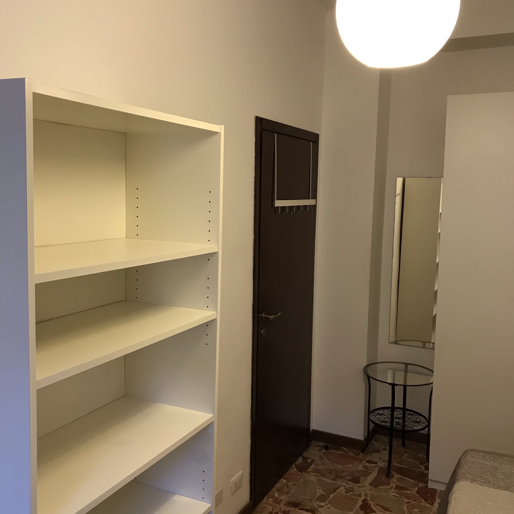 Via Strambio 19, Quinto Piano Camera 1 foto 2