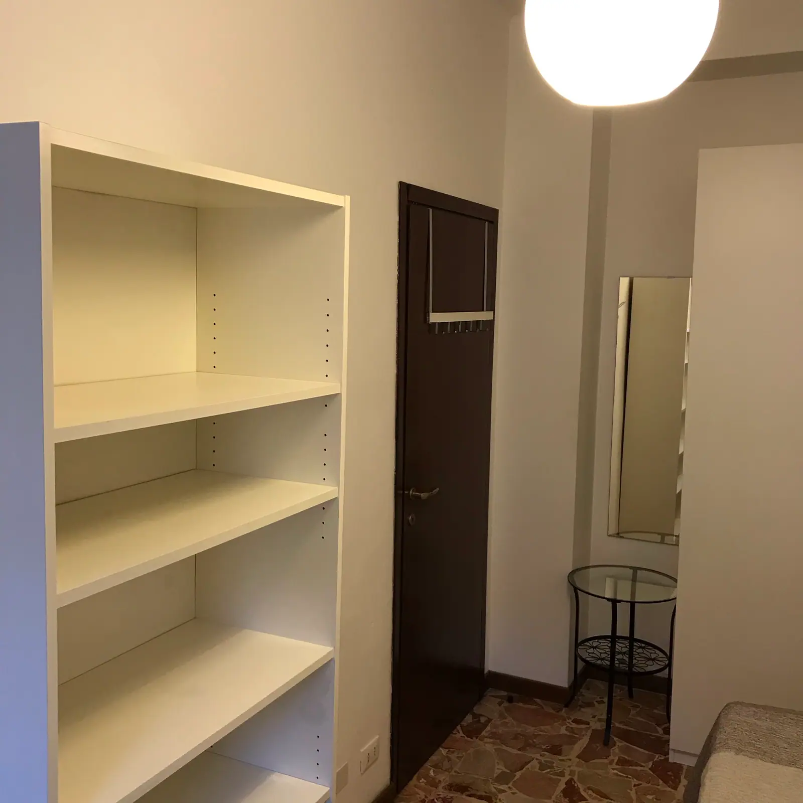 Via Strambio 19, Quinto Piano Camera 1 foto 2