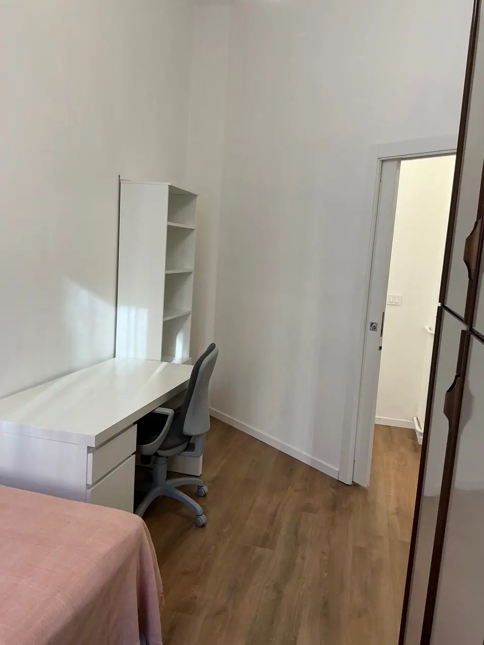 Via Forlanini 15, Scala B Camera 4 foto 2