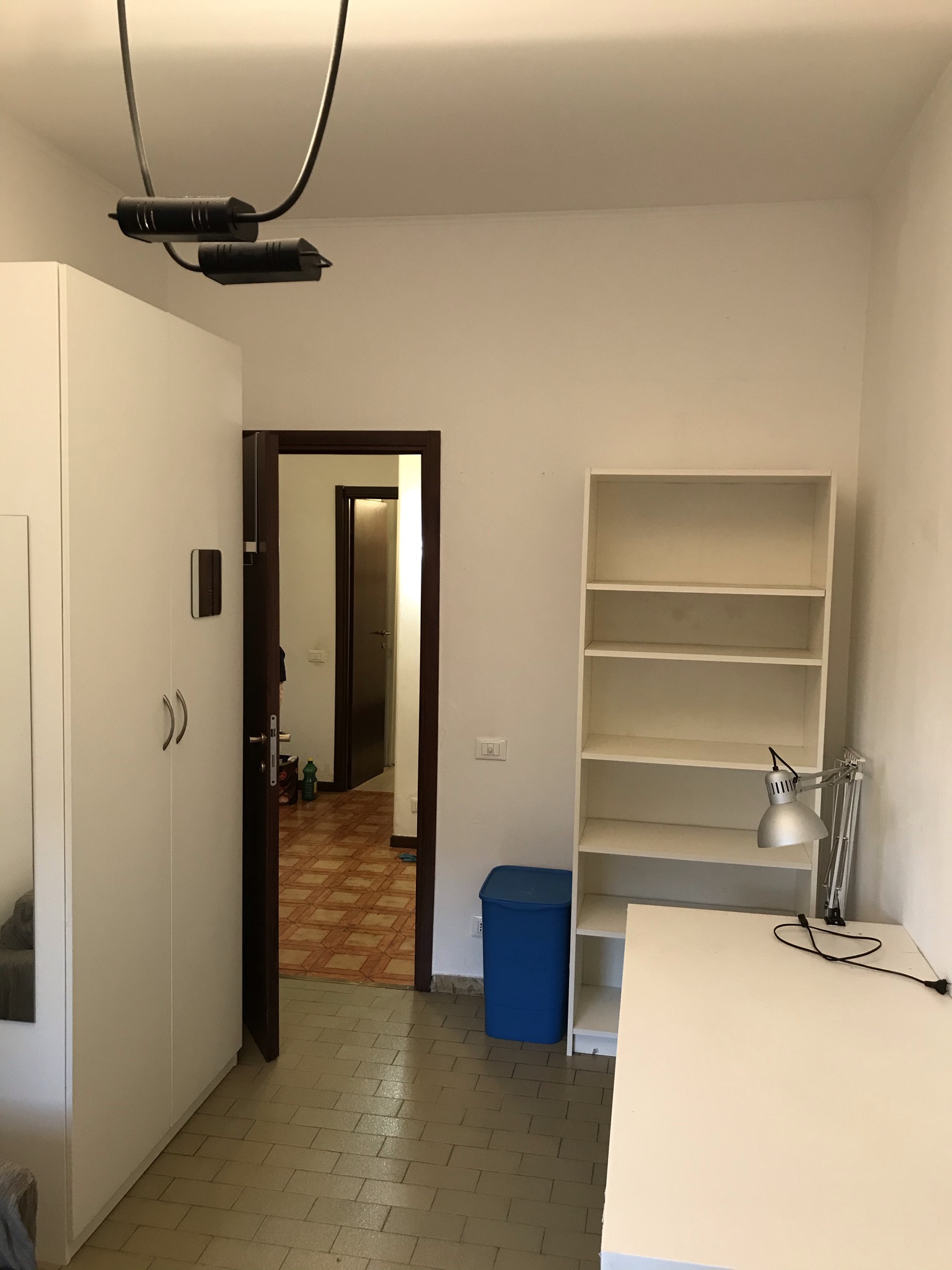 Via Strambio 19, Quinto Piano Camera 4 foto 2