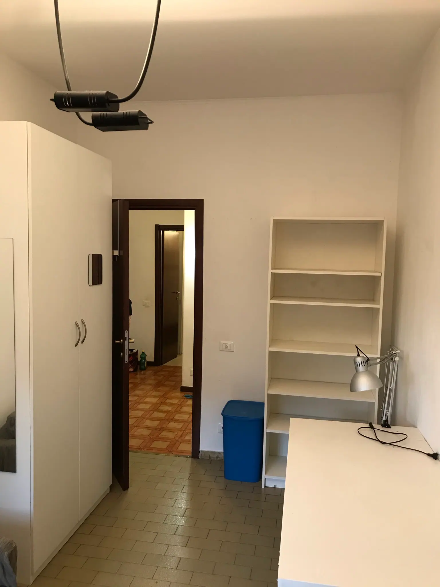 Via Strambio 19, Quinto Piano Camera 4 foto 2